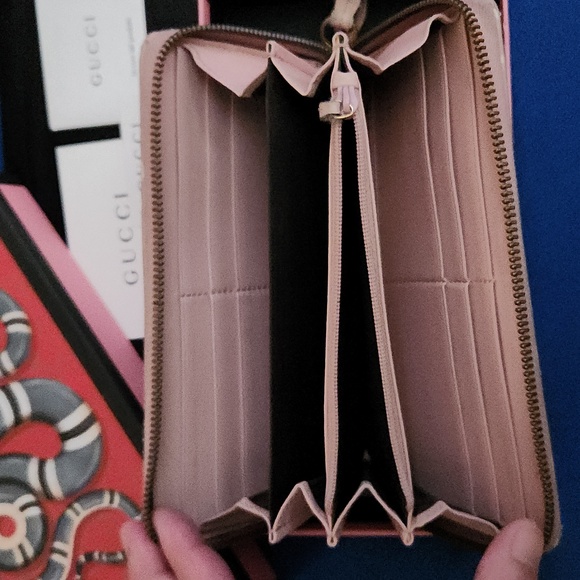 GUCCI Zippy Long Wallet - Picture 4 of 12
